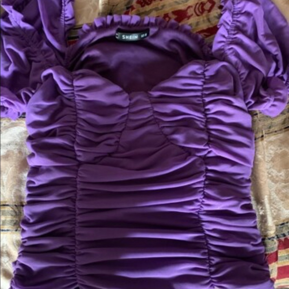 Sweetheart neckline ruched blouse - Picture 5 of 5